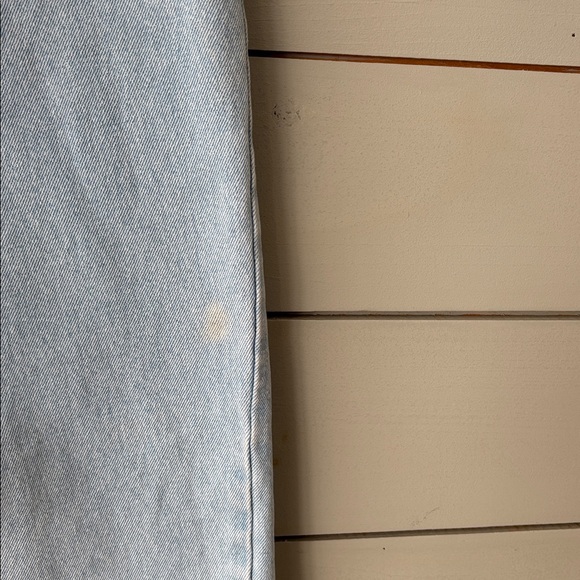 Kotn High Rise Straight Leg Jeans – Light Wash
Size 8 - Picture 5 of 9